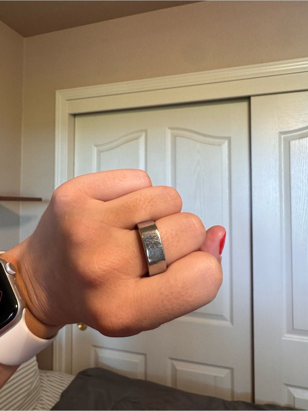 Oura Smart Ring in Silver